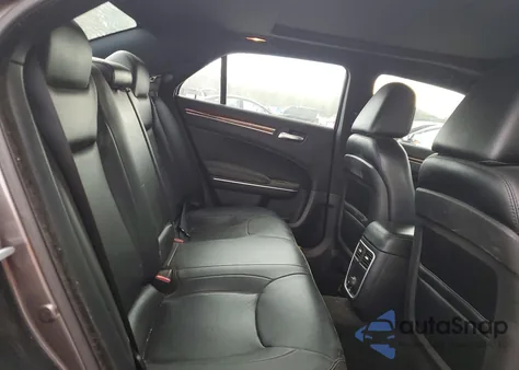 2013 Chrysler 300 z USA, uszkodzony, nr VIN 2C3CCAAG9DH707612